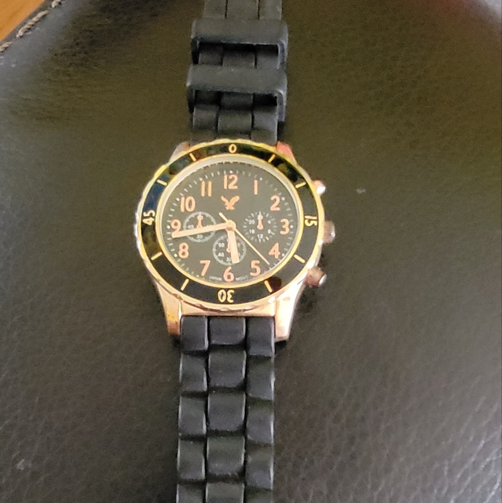 Watch - Picture 3 of 7
